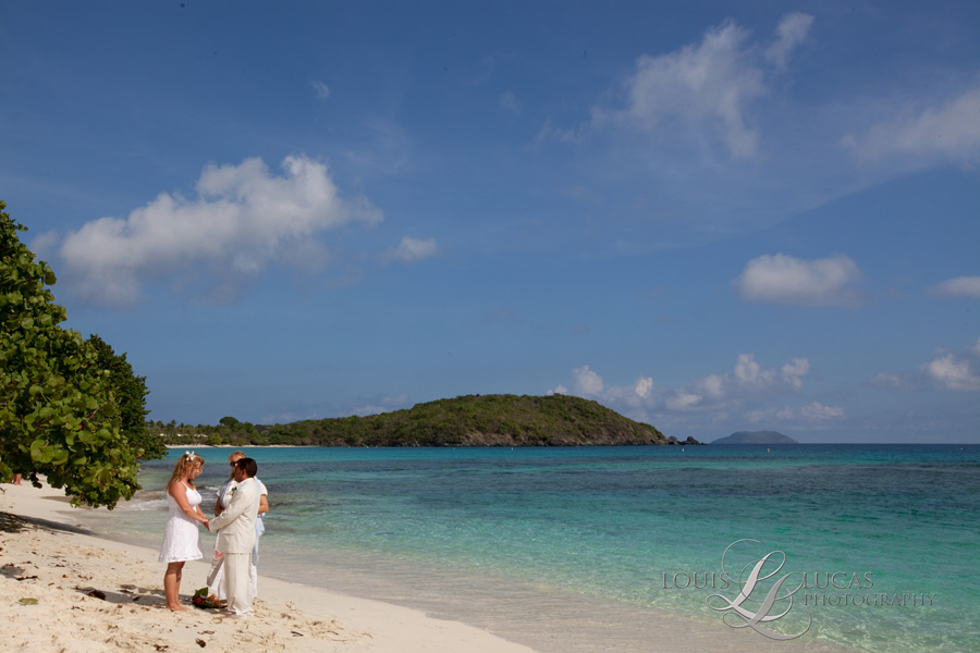 Beach wedding in the Virgin Islands Beach wedding in the Virgin Islands